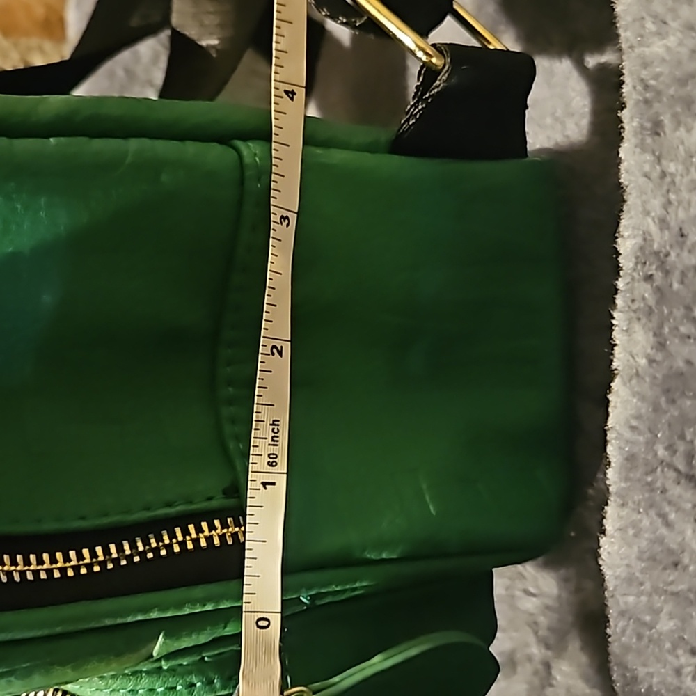 💚 🟩 Steve Madden Mini Backpack 🎒 - Picture 10 of 11